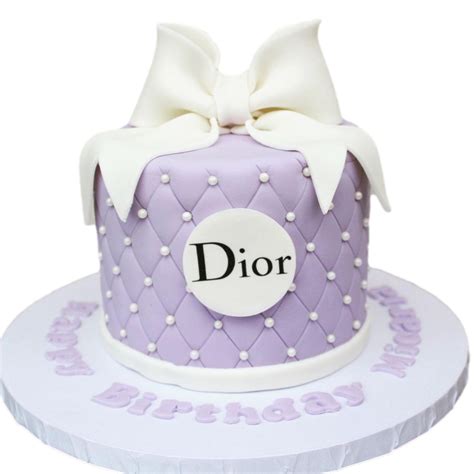 gâteau anniversaire dior|gâteau d'anniversaire original.